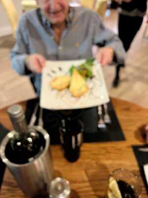 Oliver's Restaurant & Fagin's Wine Bar