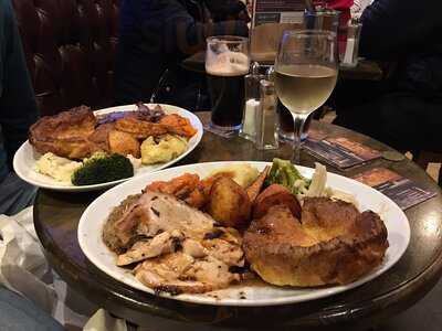 Dog & Partridge Great Moor