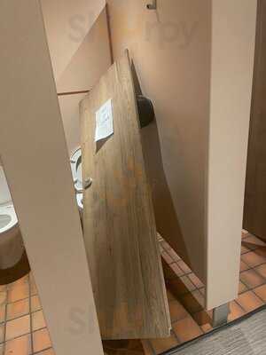 Brig O'don Pub & Grill - Photo 7