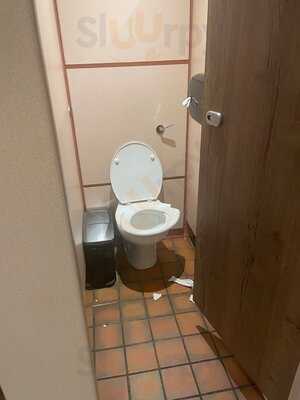 Brig O'don Pub & Grill - Photo 8