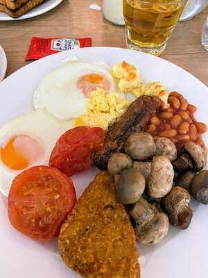 The Kings Grill And Cocktail Lounge