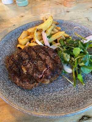 The Fox & Hounds, Lyndhurst