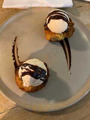 The Fox & Hounds, Lyndhurst