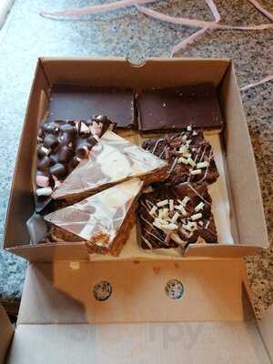 Gilberts Kitchen & Deli