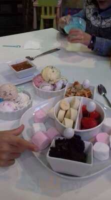 Gallones Ice Cream Parlour