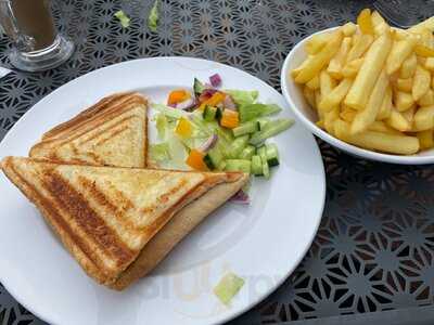 The Stone Jetty Cafe