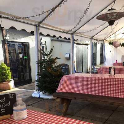 The Stables Pub & Dining