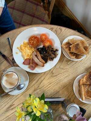 Saswick Farm Shop & Tea Rooms