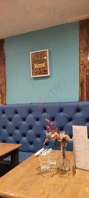 Lawson's Bar & Bistro