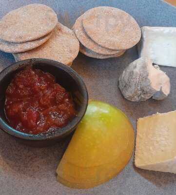 The Bear And Ragged Staff