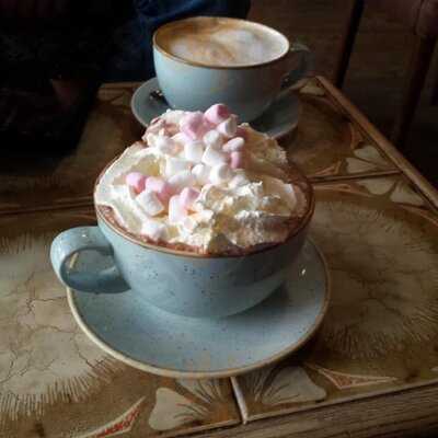 Utopia Coffee Lounge