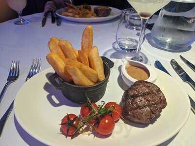 Marco Pierre White Steakhouse Bar And Grill Lincoln