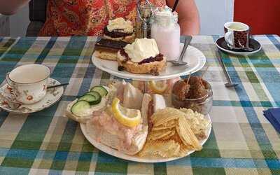 Brief Encounter Bistro & Bar