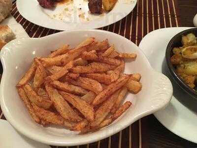 La Roberto Restaurant