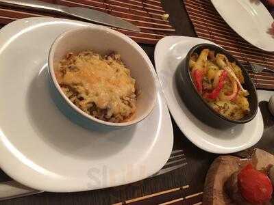 La Roberto Restaurant