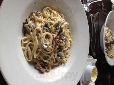 Conservatory Restaurant At Crown Hotel