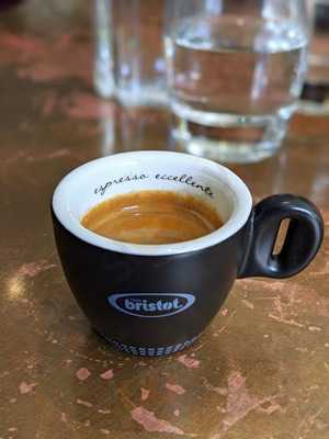 Forn Bar & Restaurant