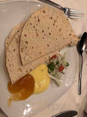 Biplob Tandoori Restaurant