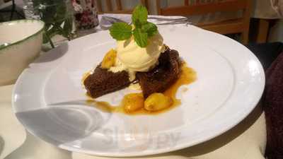 The Flowering Teapot