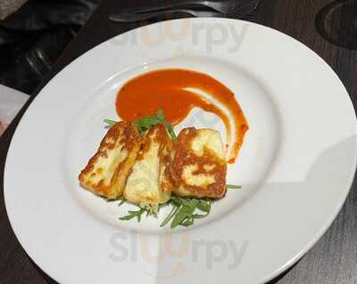 Rustica Trattoria & Inn