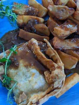 Rustica Trattoria & Inn