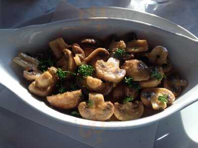 Opa's Gyros 2 Go! - Photo 8