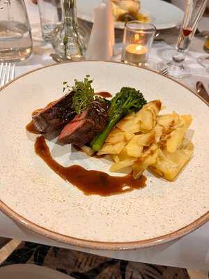 The Lincoln Grille At The White Hart Hotel