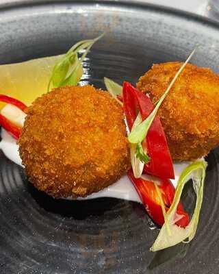 The Lincoln Grille At The White Hart Hotel