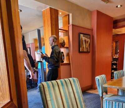 Holes Bay Table Table