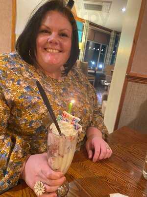 Holes Bay Table Table