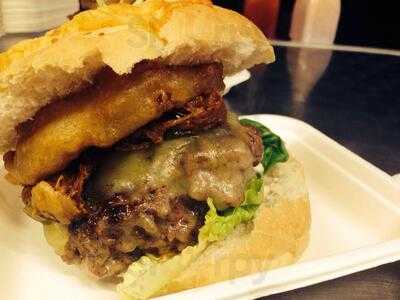 La Cantina Street Kitchen