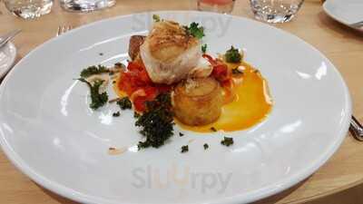 The Lounge Bistro & Bar