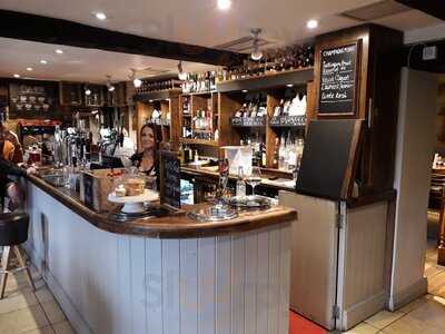 The Red Lion At Brafield