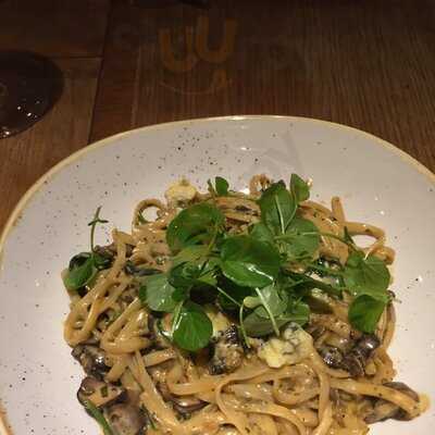 The Red Lion At Brafield