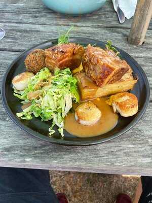 The Red Lion At Brafield