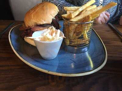 The Red Lion At Brafield