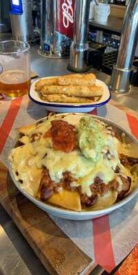 Sawyers Bar And Grill