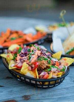 Mk11 Sports Bar & Live Music