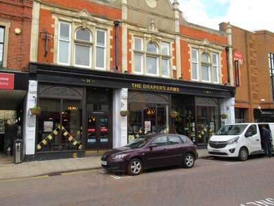 The Draper's Arms