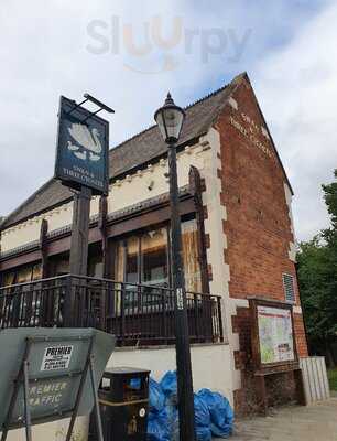 The Swan & Three Cygnets