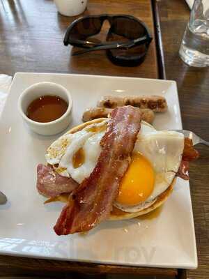 Yanto's Pancake House