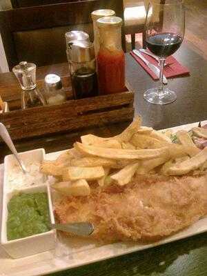 Queens Fish & Chips Restaurant