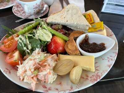 Lighthouse Cafe And Bar