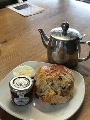 Lakeside Kitchen & Bar