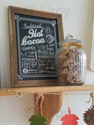 Grazecafe - Deli & Bakery