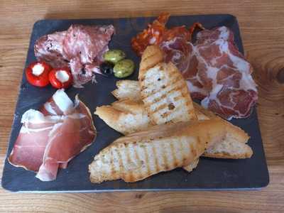 Bellenie's Osteria Italian Tapas Bar