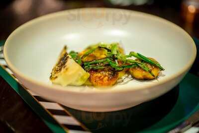 The Upper Deck Bar & Grill