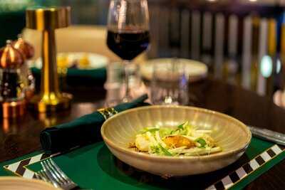 The Upper Deck Bar & Grill