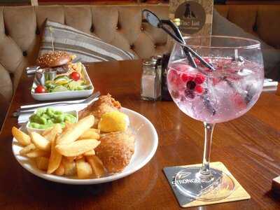 Dog & Partridge Hotel