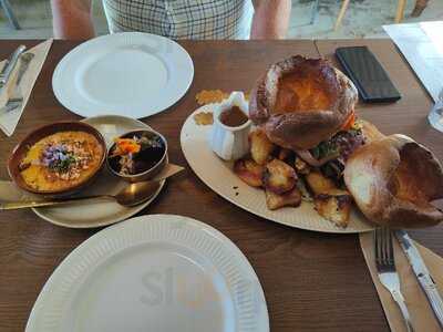 Castle Farm, Midford